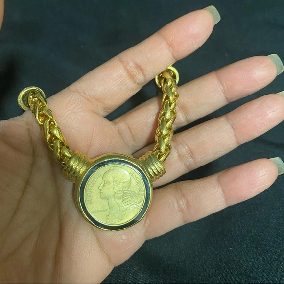 1980s Set Faux French Gold Coin Thick Chain Necklace & Matching Clip-On Earrings - Picture 2 of 8